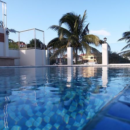 Lee Boutique Hotel Tagaytay Тагайтай Экстерьер фото
